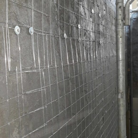 Rinforzo strutturale mediante placcaggio muratura